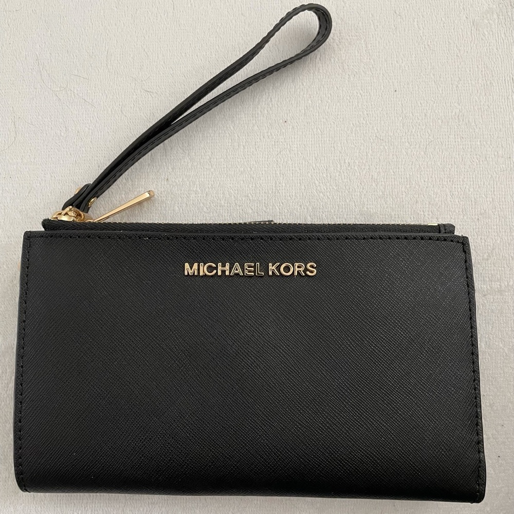 Michael Kors wallet/wristlet